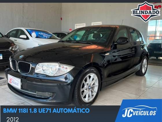 BMW 118i 1.8 UE71 16V GASOLINA 4P AUTOMÁTICO BMW 118i 1.8 UE71 16V GASOLINA 4P AUTOMÁTICO